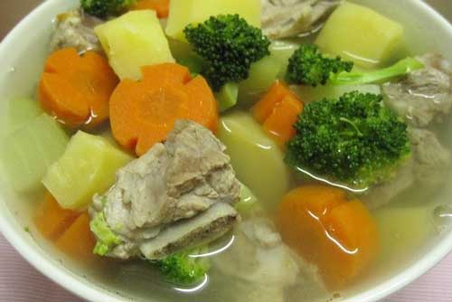 Công thức nấu canh khoai lang hầm xương ngon bổ dưỡng cho ngày hè