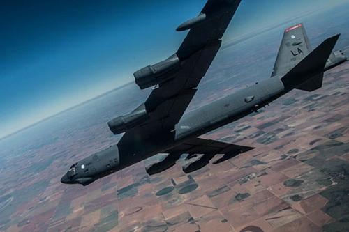 Máy bay ném bom Mỹ tiếp tục khiêu khích gần căn cứ quân sự Nga