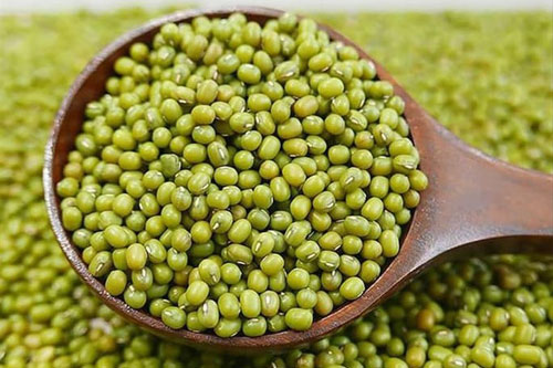 Rang đậu xanh lên rồi uống theo cách này, bao nhiêu sắc tố đen, sạm đều mờ đi chỉ trong 10 ngày