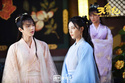 Nam chính "Thiên vũ kỷ" gây sốt vì giả gái đẹp chẳng kém nữ chính