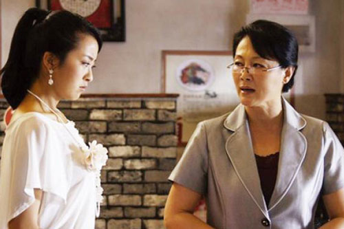 Bí mật câu chuyện nàng dâu tận tình chăm sóc mẹ chồng tai biến