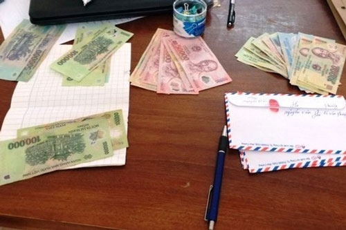 Quảng Bình: Rủ nhau chơi xóc đĩa ăn tiền, 5 đối tượng bị khởi tố