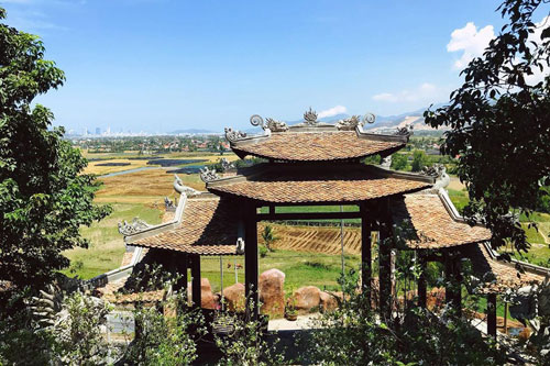 Khám phá vẻ đẹp 4 ngôi chùa nổi tiếng ở Nha Trang