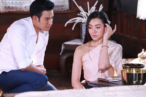 Chồng tha thiết tặng sổ tiết kiệm 1 tỷ nhưng vợ vẫn chọn ly hôn, cuộc gặp lại 3 năm sau khiến chồng cũ phải "choáng ngợp"