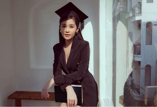 Lê Âu Ngân Anh: 'Là giảng viên, tôi không cho học viên chụp hình hay quay phim khi đang giảng bài'