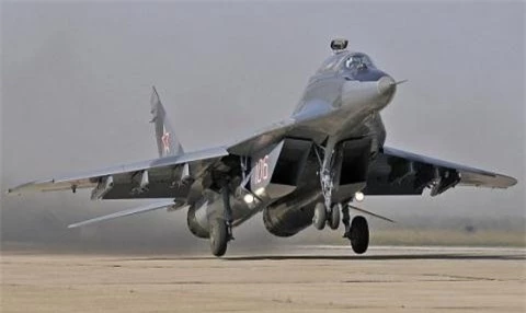 An chot mua MiG-29 du My noi trung phat 