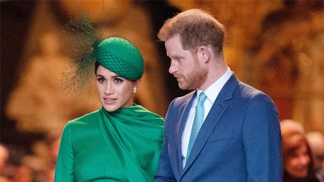 Bạn thân nhất của Meghan Markle lần đầu tiên nói về sự tuyệt tình của nàng dâu hoàng gia cùng lời 