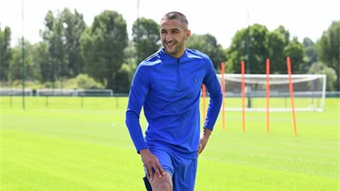 Hakim Ziyech tập buổi đầu tiên cùng Chelsea