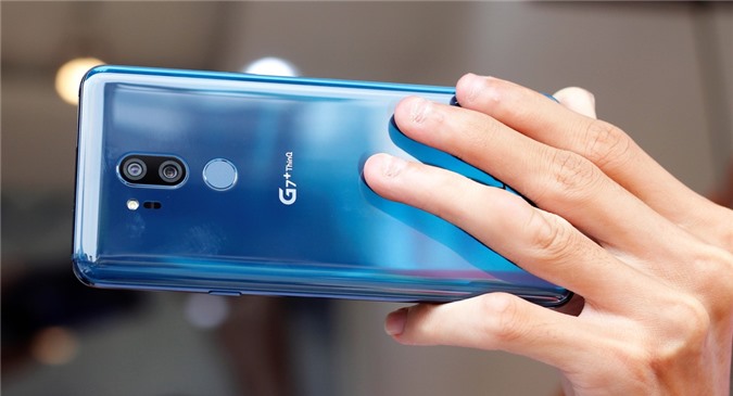 Loat smartphone man hinh 2K gia re anh 2
