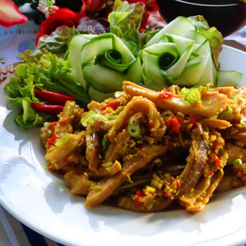 CLIP: Mách bạn cách làm phèo chiên sả ớt giúp 'đánh thức vị giác' cho cả nhà