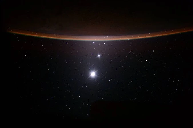 Vẻ đẹp bất tận của Trái Đất trong bộ ảnh được chụp từ vũ trụ - 16