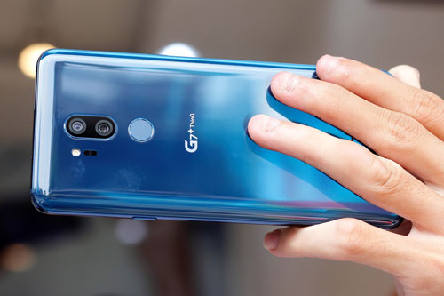Loạt smartphone cao cấp màn hình 2K, giá dưới 5 triệu đồng
