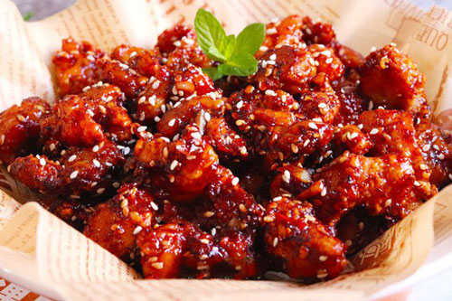 Đổi món cho cả nhà với món gà sốt kiểu Hàn đậm đà siêu hấp dẫn