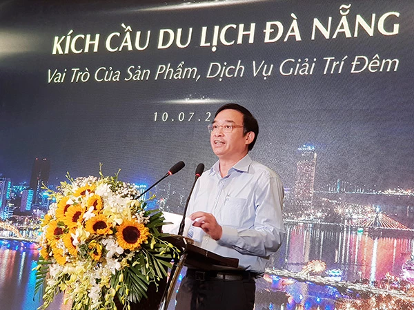 Phó Chủ tịch UBND TP Đà Nẵng Lê Trung Chinh phát biểu tại buổi tọa đàm