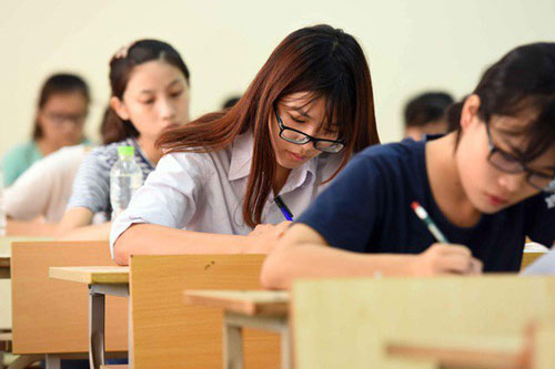 Thi tốt nghiệp THPT 2020: Có thí sinh thi 2 môn thành phần liên tiếp, không liên tiếp
