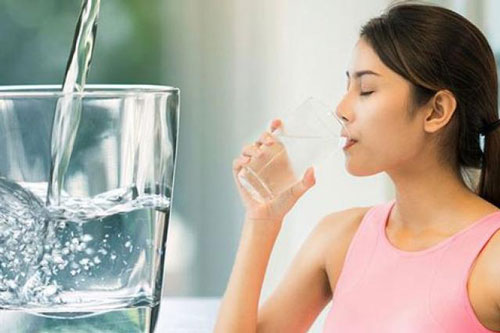 Uống 7 loại nước này ngay khi vừa ngủ dậy còn hại hơn "uống thuốc độc", dừng ngay kẻo muộn