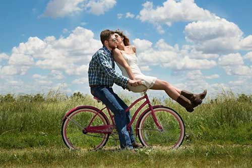 Trắc nghiệm: Bạn cần làm gì để tình yêu 'sống lại'?