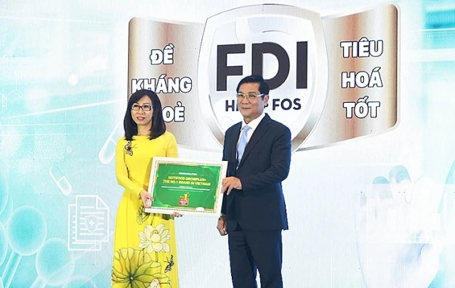 NutiFood được Hiệp hội sữa Việt Nam trao tặng danh hiệu Nhãn hiệu Sữa trẻ em số 1 Việt Nam