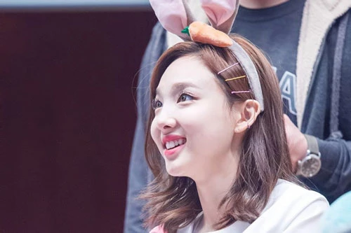 Nayeon (TWICE)