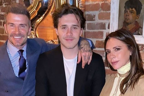 Victoria Beckham phấn khích khi con trai kết hôn