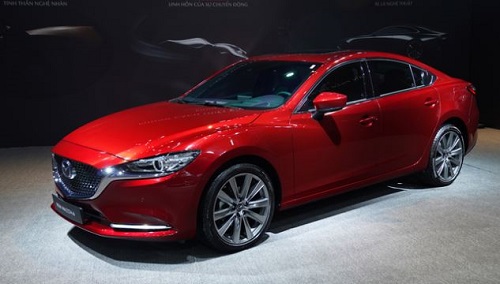 Mua sedan hạng D, chọn Mazda6 2.5L Premium 2020 hay Toyota Camry 2.5Q?