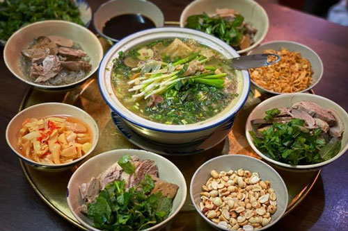 Mẹ 2 con khoe những bữa cơm cuối tuần, nhà có khách khiến dân mạng phải chấm ngay điểm 10