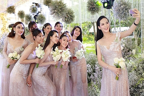 Sang Lê 'bế' bầu 5 tháng làm phù dâu cho Hải Yến