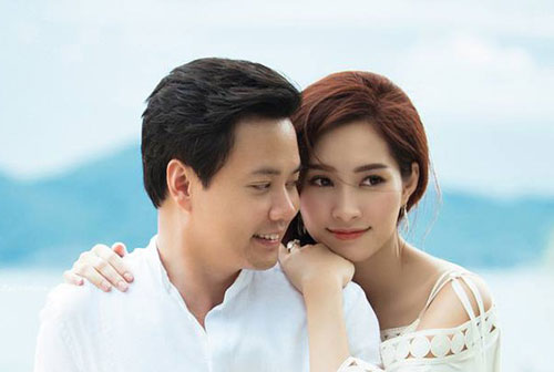 Chưa bao giờ thấy Đặng Thu Thảo và chồng đại gia tương tác 'tình' đến thế!