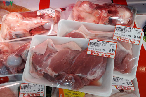 Thịt lợn nhập khẩu gặp khó, hải quan chỉ đạo gỡ rối