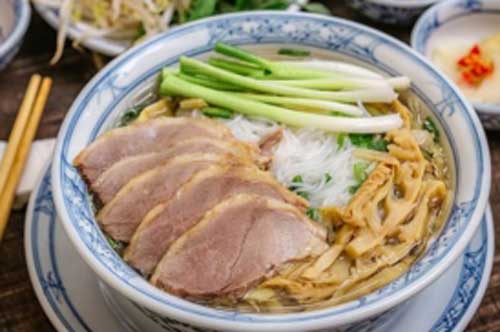 Cách nấu bún măng vịt ngon miễn chê