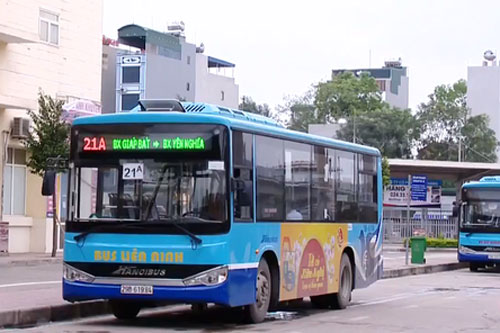Hành khách sử dụng thẻ miễn phí xe bus Hà Nội tăng hơn 80 lần