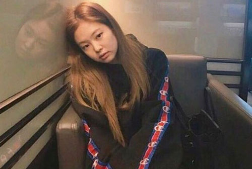 4 thành viên BlackPink đọ mặt mộc: Lisa và Jennie lộ nhan sắc thật, Jisoo mới gây bất ngờ nhất