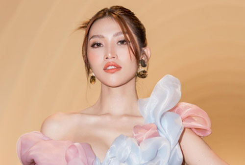 Chế Nguyễn Quỳnh Châu tự tin làm MC