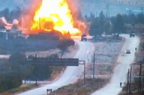 Xe thiết giáp Nga bị phá hủy sau cuộc tấn công tại Syria