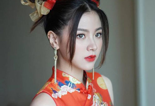 Baifern chứng tỏ đẳng cấp nhan sắc khi có thể cân đẹp mọi kiểu tóc và cách trang điểm trên đời