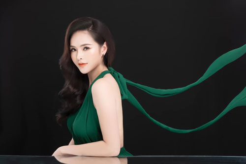 Hoa khôi Lại Hương Thảo: 'Hôn nhân của tôi chỉ toàn màu đen'