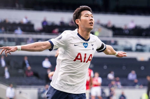 Tiền vệ trái: Son Heung-min (Tottenham).