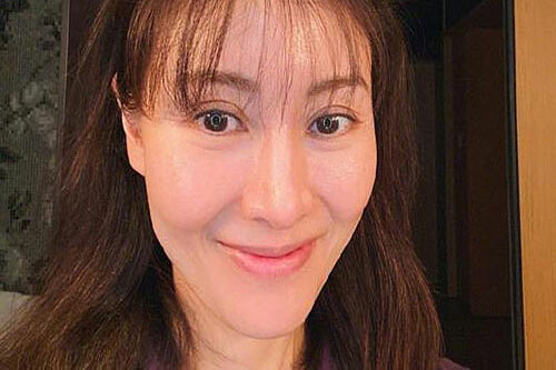 Lý Gia Hân không ngại lộ nhiều nếp nhăn