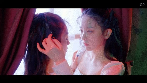 Irene và Seulgi Red Velvet ra mắt MV vừa kinh dị ám ảnh vừa đậm mùi bách hợp - Ảnh 6