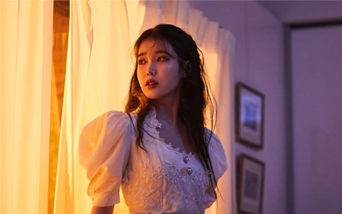 Scandal tình ái lớn nhất sự nghiệp của IU và Tae Yeon - Ảnh 3