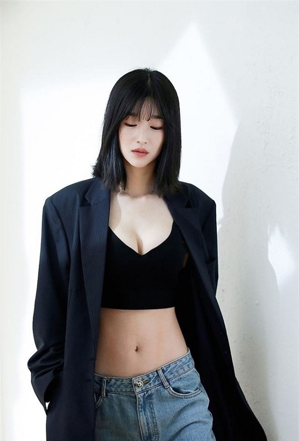 Xuất hiện 'chị đẹp' mới của màn ảnh Hàn Quốc: vóc dáng như người mẫu với vòng eo con kiến - Ảnh 7