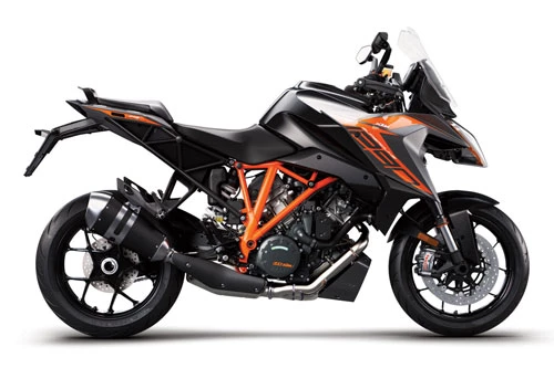 KTM 1290 Super Duke R GT.