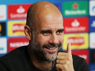 Thoát án phạt của UEFA, Man City lại "bơm tiền" giữ chân Guardiola