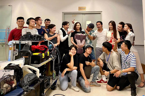 Lã Thanh Huyền chia tay đoàn làm phim "Tình yêu và tham vọng"