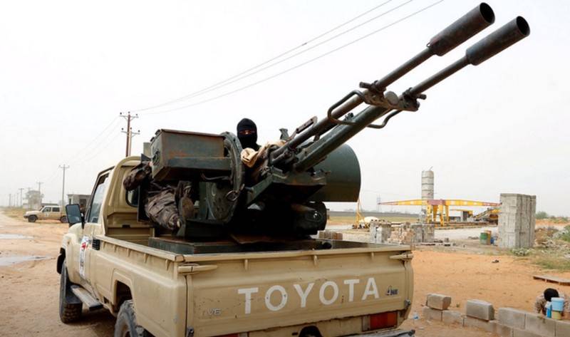 LNA chuẩn bị cho trận chiến lớn tại thành phố Sirte