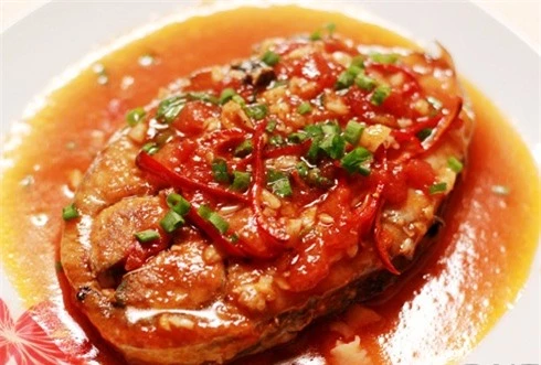 Món cá ngừ sốt cà chua vừa ngon miệng vừa tốt cho tim mạch