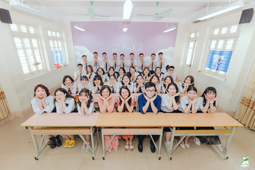 Học sinh Quảng Ninh gây cười với trích dẫn lầy lội trong ảnh kỷ yếu