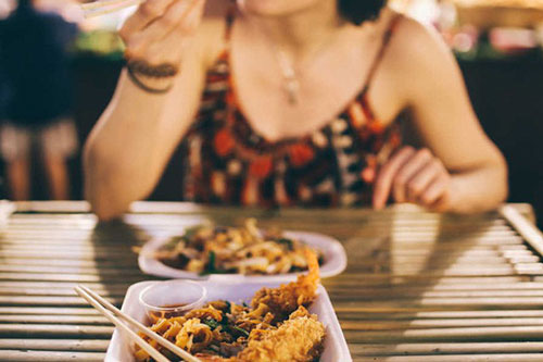 5 thực phẩm mẹ bầu không nên ăn, món cuối cùng ngon nhưng có thể gây sảy thai