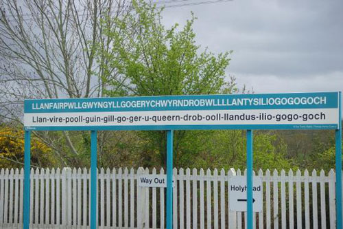 Thị trấn kỳ lạ có tên dài tới mức đọc muốn “tắt thở”