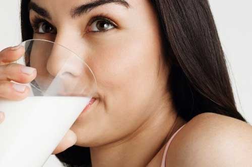 Uống sữa vào thời điểm này tốt hơn dùng nhân sâm cả 10 năm